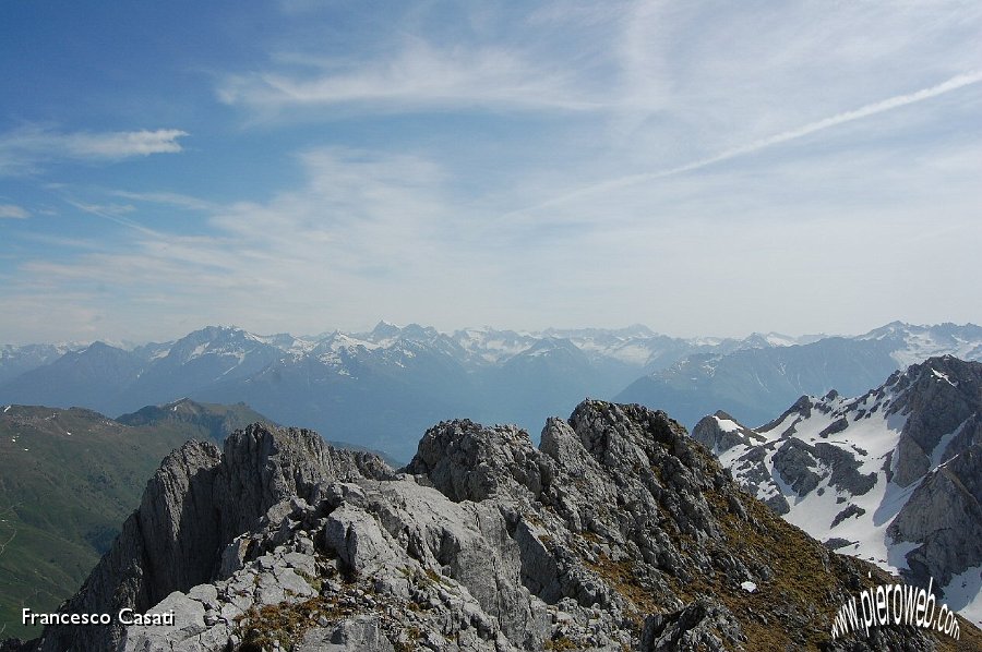 10 Panorama verso l'Adamello.jpg